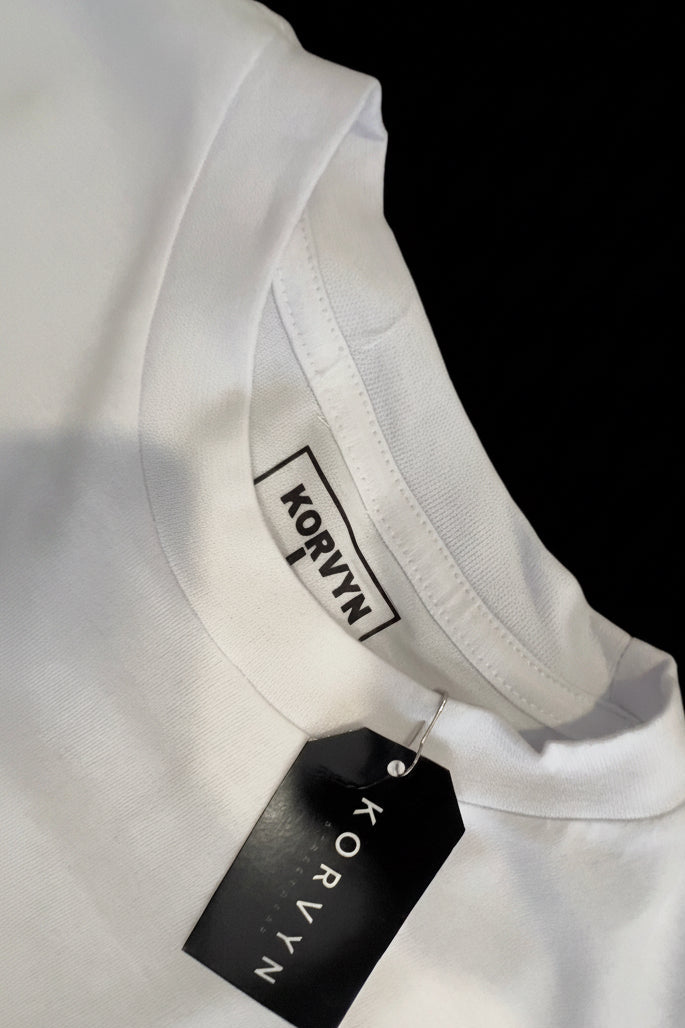Camiseta Oversized Streetwear "Jesus Salvador" - KORVYN | Algodão Premium